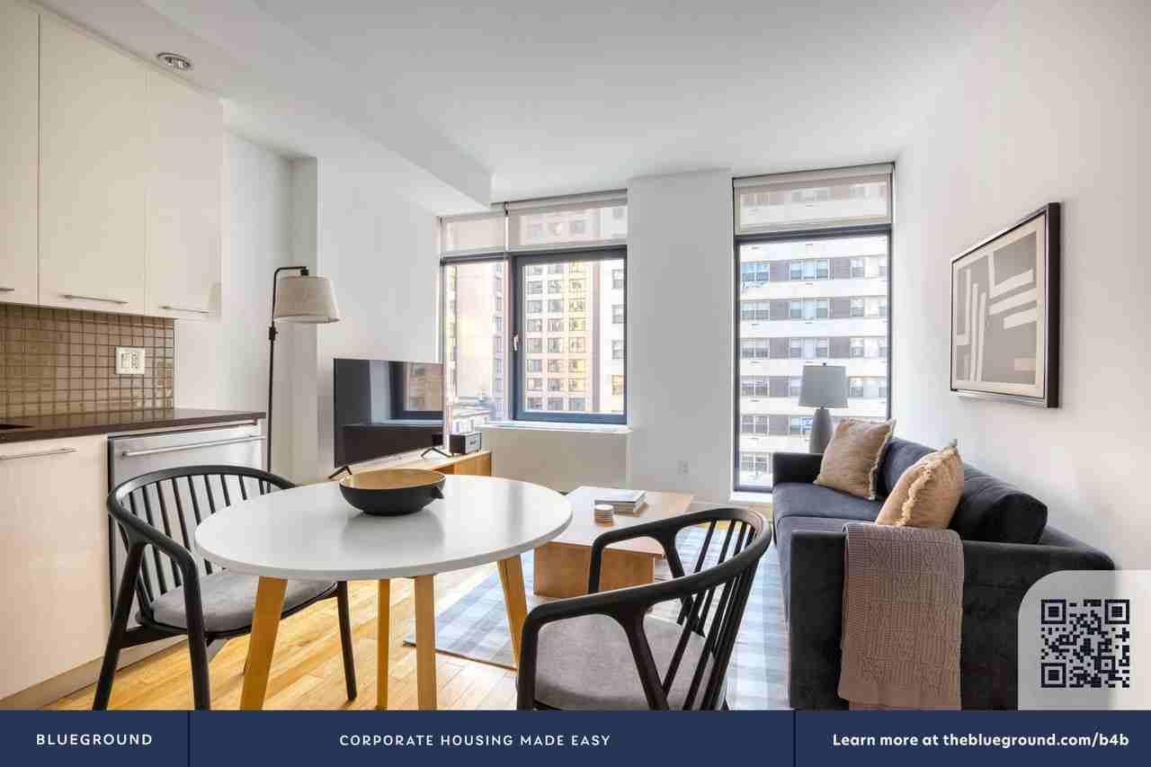 49 East 34th Street - Photo 6 of 33