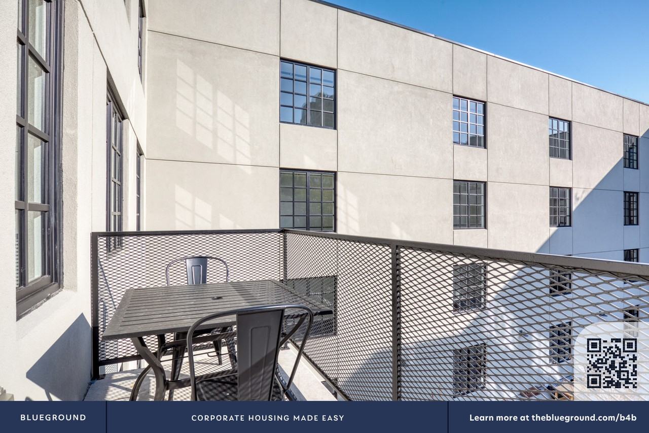 68 Gold Street - Photo 6 of 40