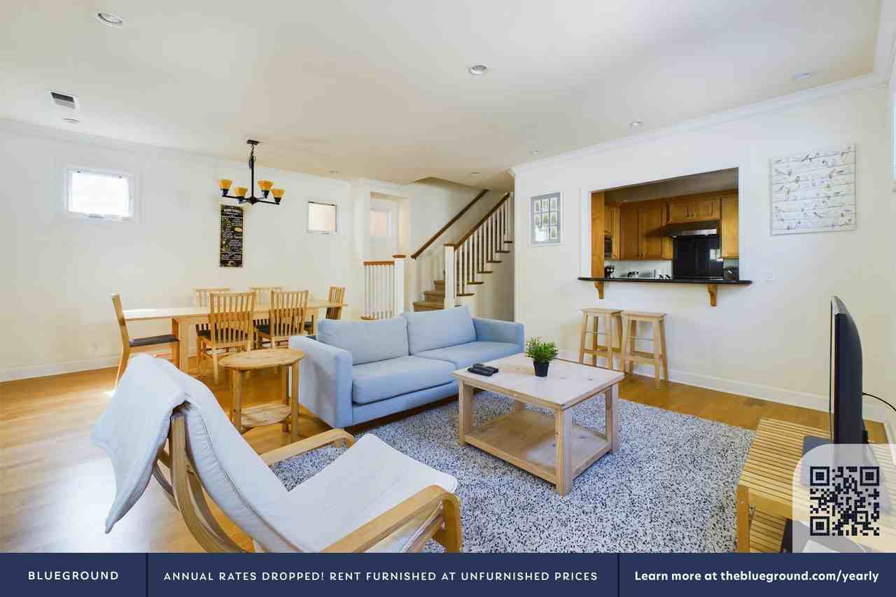 1421 San Antonio St #1513 - Photo 3 of 30