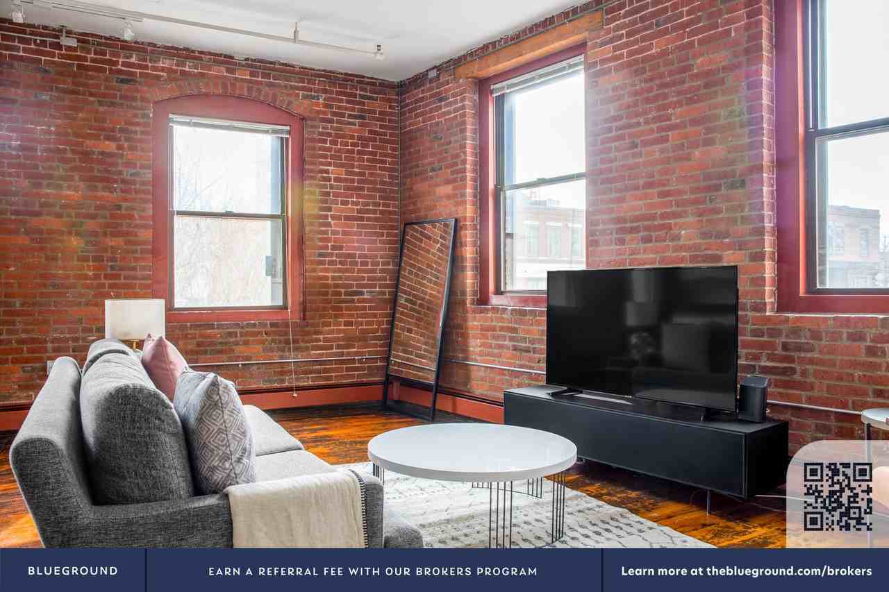 791 Tremont Street - Photo 4 of 27