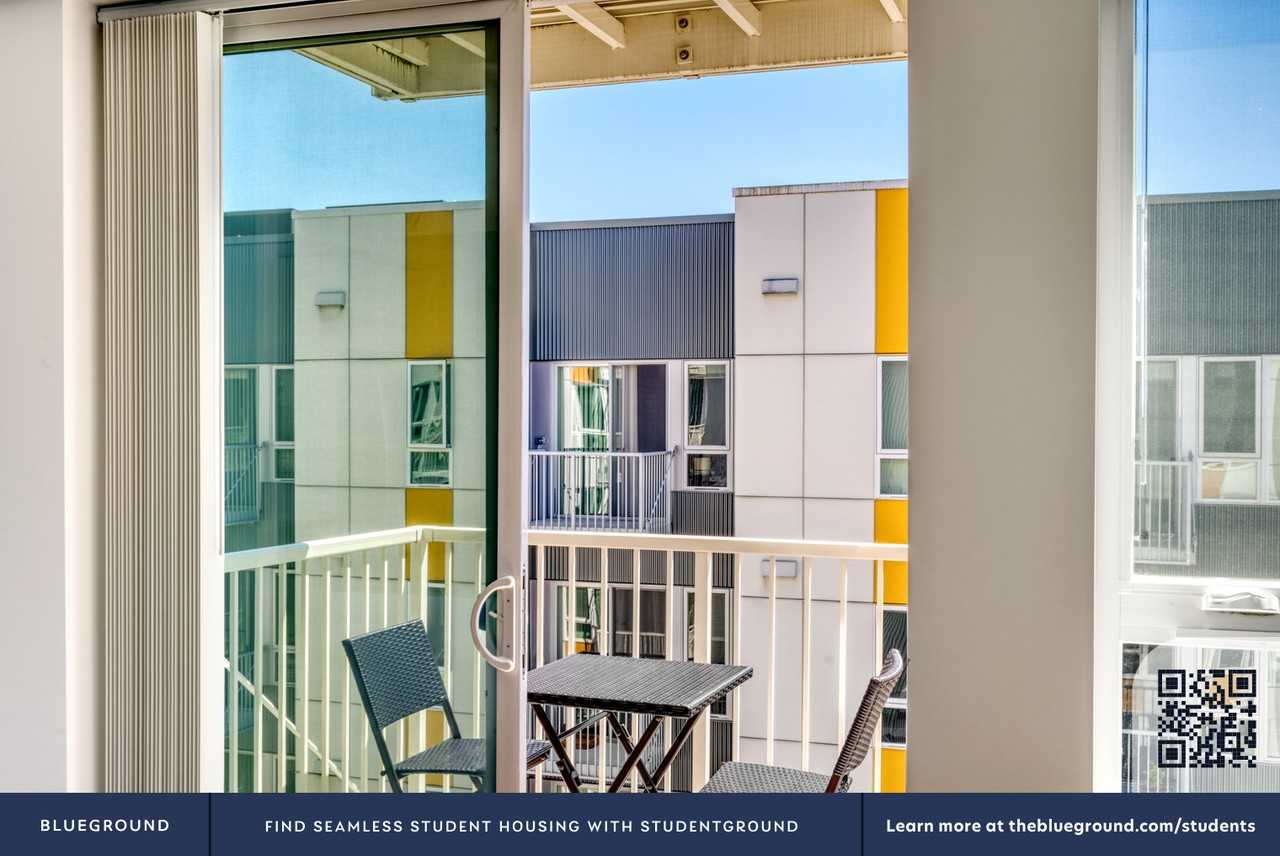 12258 Northeast 12th Lane - Photo 7 of 56