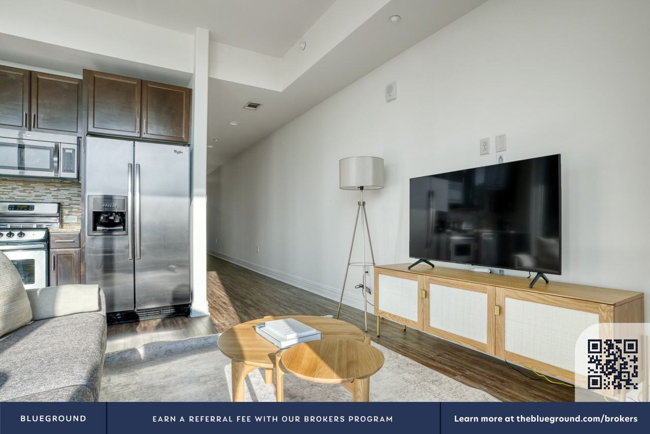 301 Brazos St #20 - Photo 5 of 37