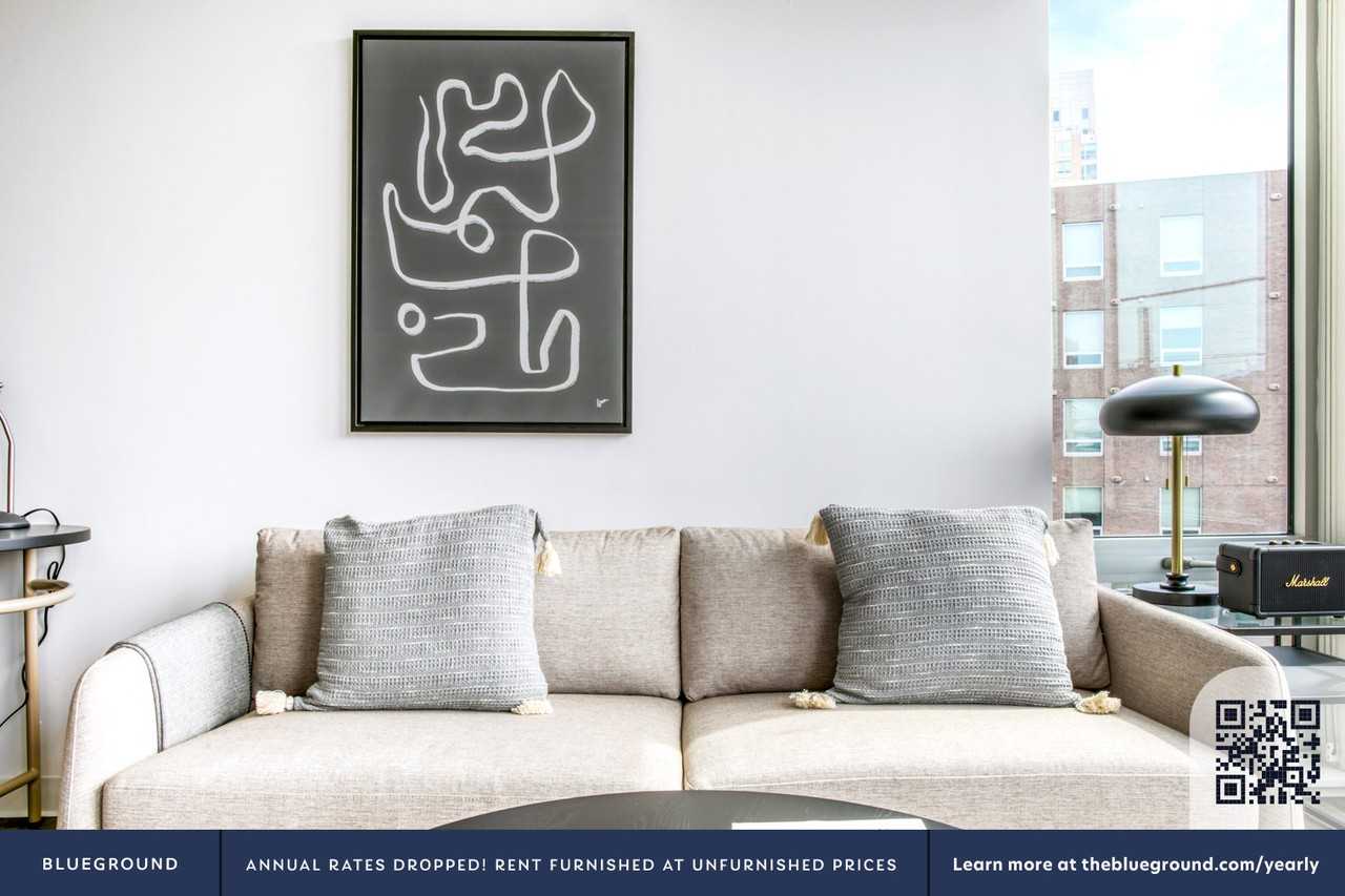 5 Glassworks Avenue - Photo 4 of 36