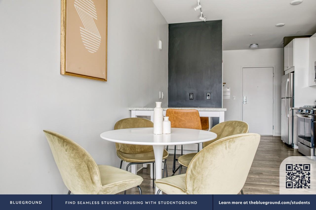 5 Glassworks Avenue - Photo 7 of 36