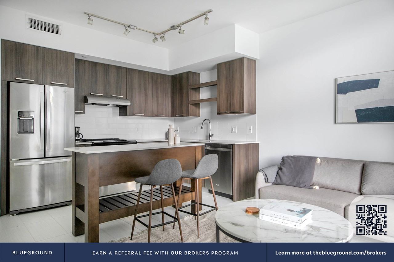 86 Sw 8th St #103 - Photo 4 of 27