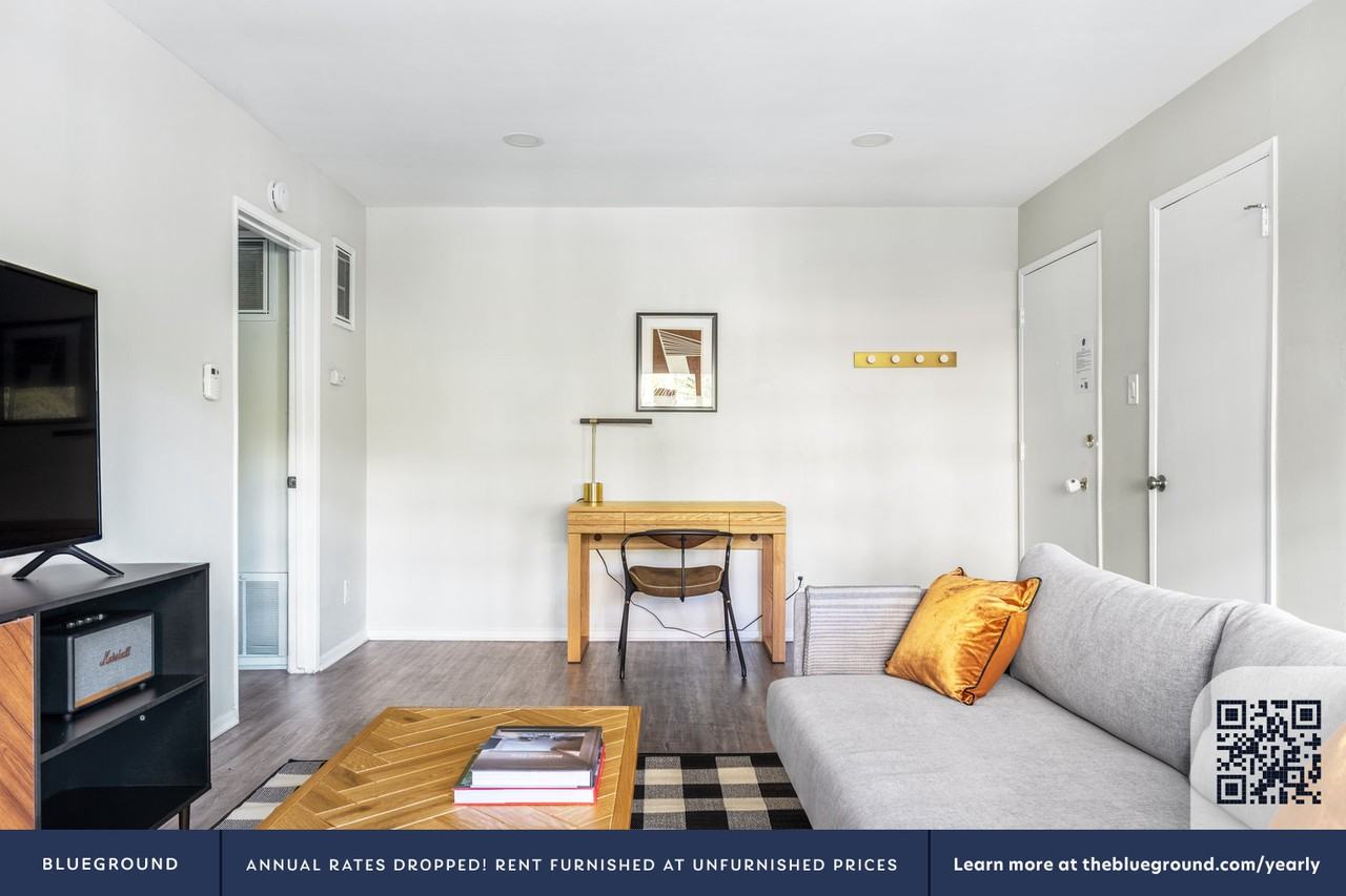 311 S Doheny Dr #380 - Photo 3 of 19