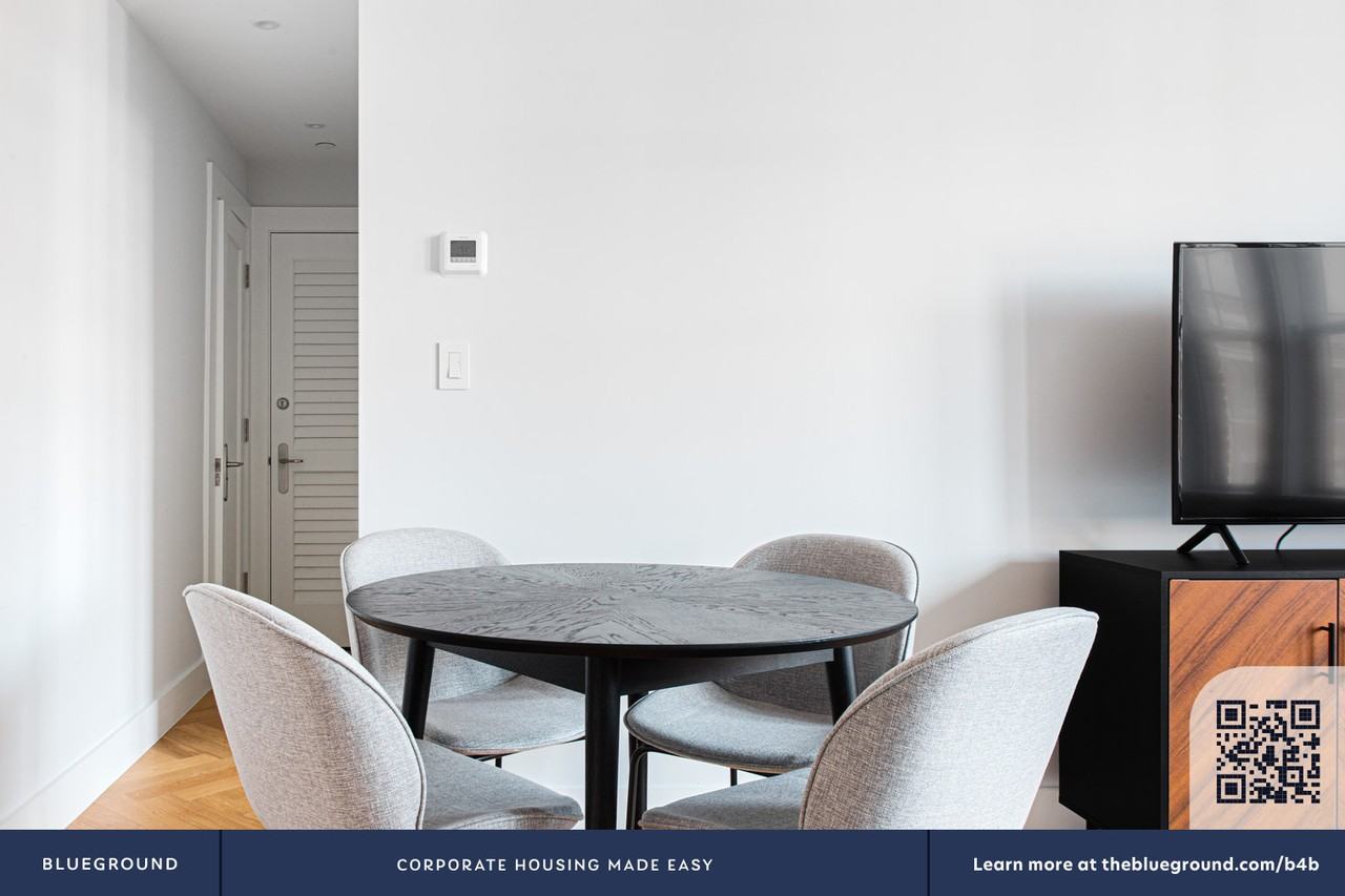 18 Forest Street - Photo 5 of 18