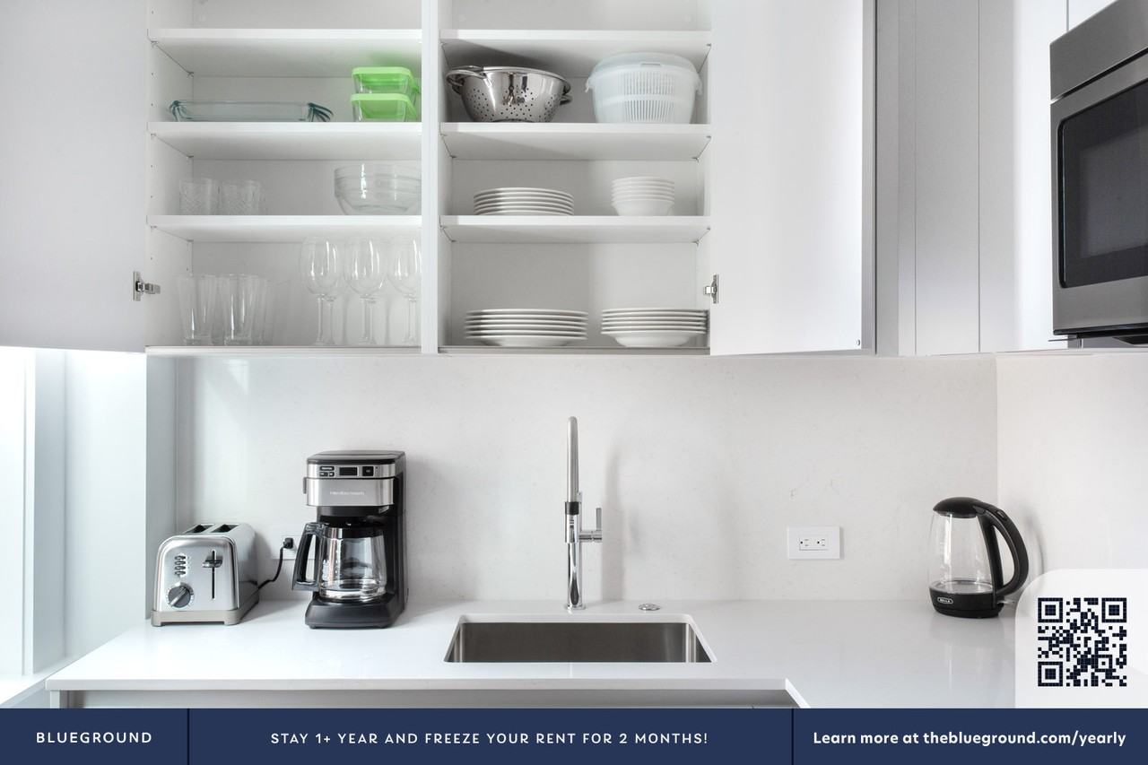 18 Forest Street - Photo 7 of 18