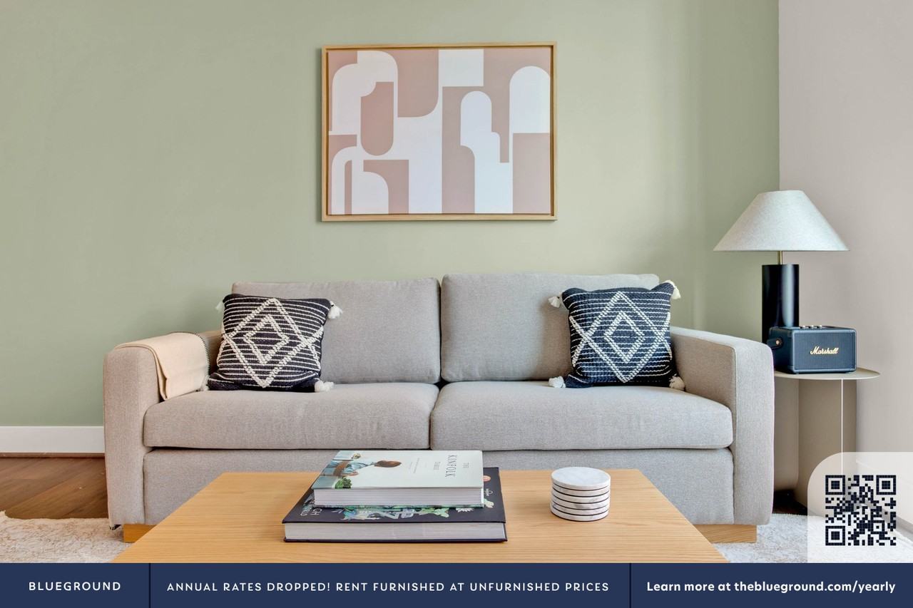 770 Maine Ave Sw #563 - Photo 4 of 34