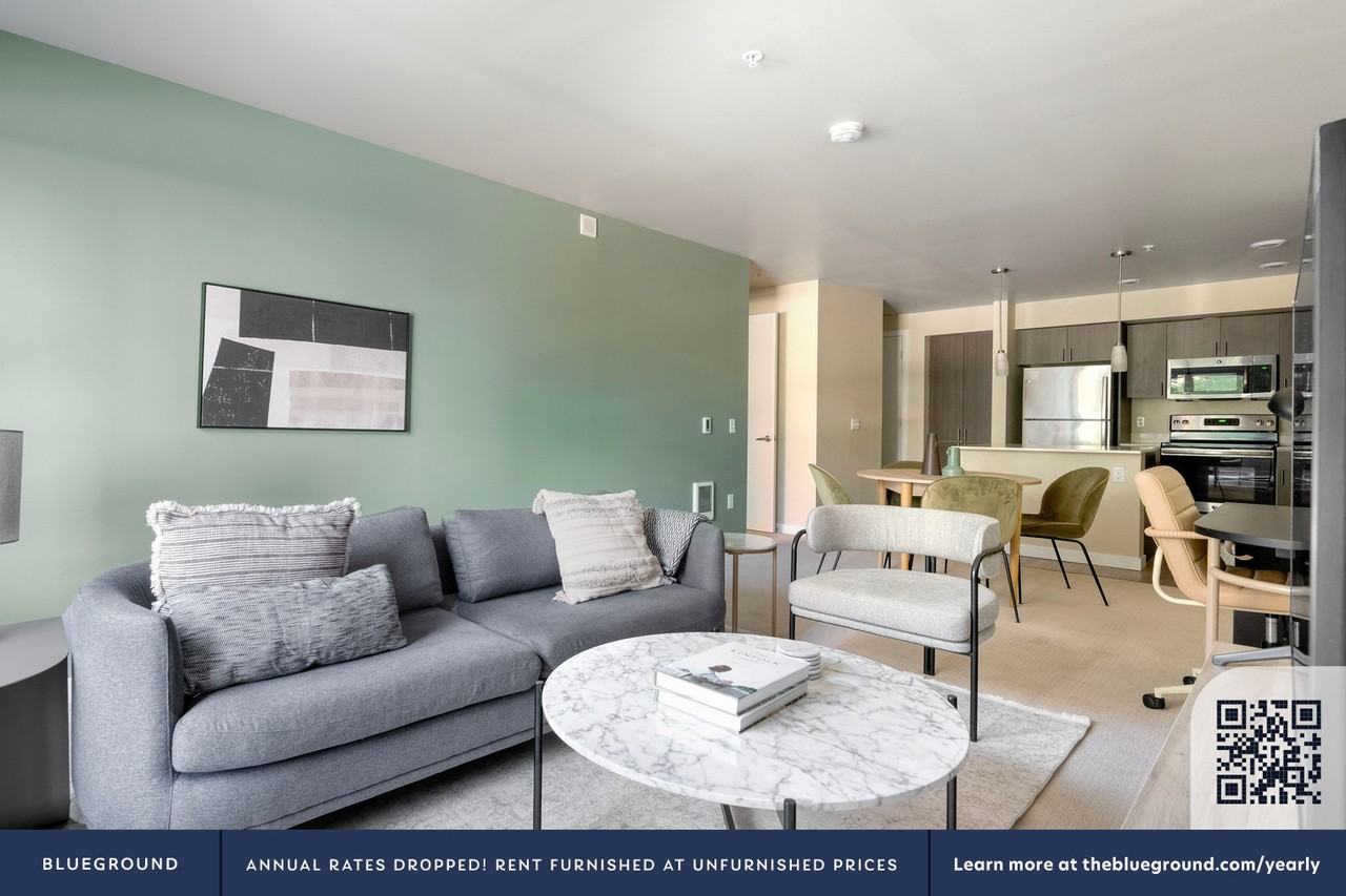 2720 152nd Avenue Northeast - Photo 4 of 101