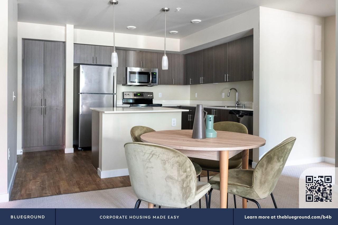 2720 152nd Avenue Northeast - Photo 6 of 101