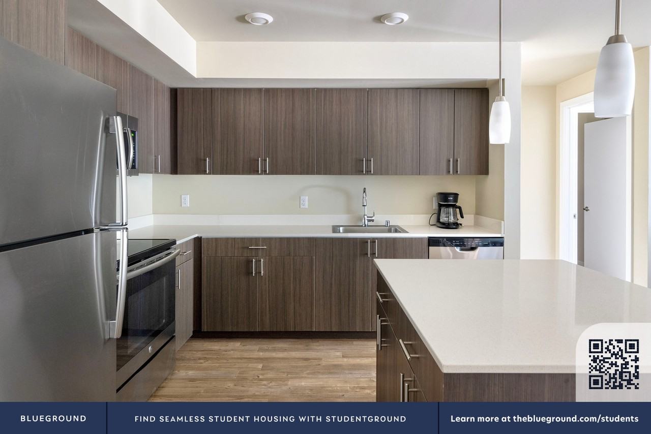 2720 152nd Avenue Northeast - Photo 7 of 101