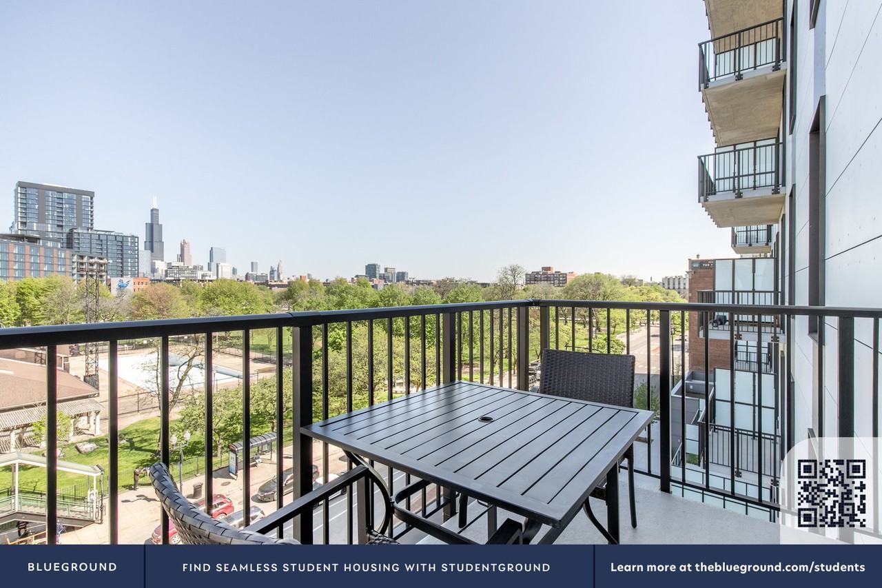 150 North Ashland Avenue - Photo 7 of 38