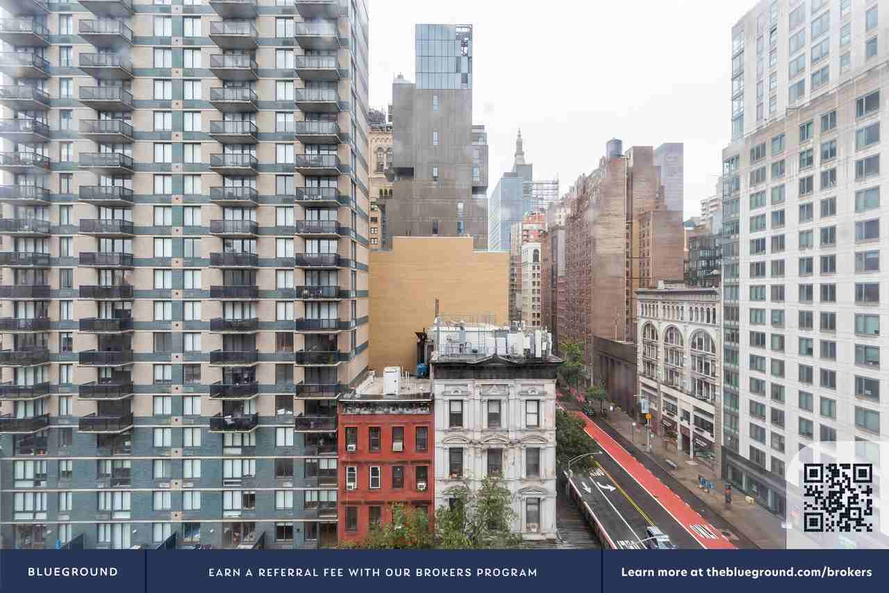 200 East 23rd Street - Photo 4 of 35