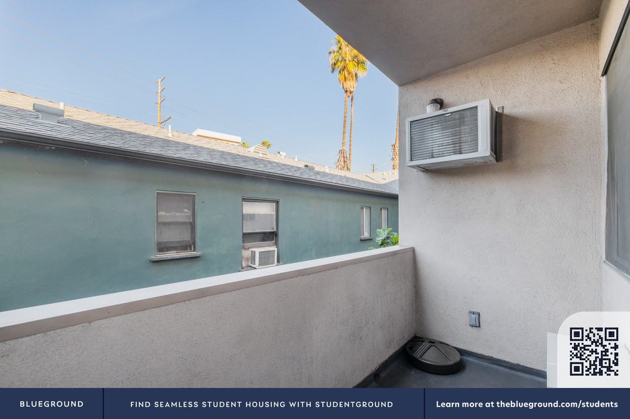 311 South Doheny Drive - Photo 7 of 51