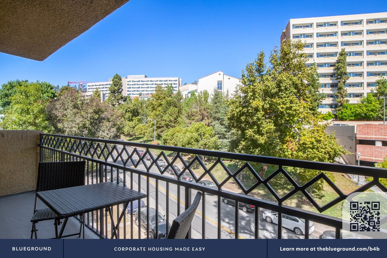 535 Gayley Ave #192 - Photo 5 of 24