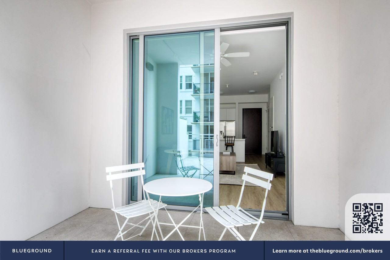 4131 Laguna Street - Photo 5 of 51