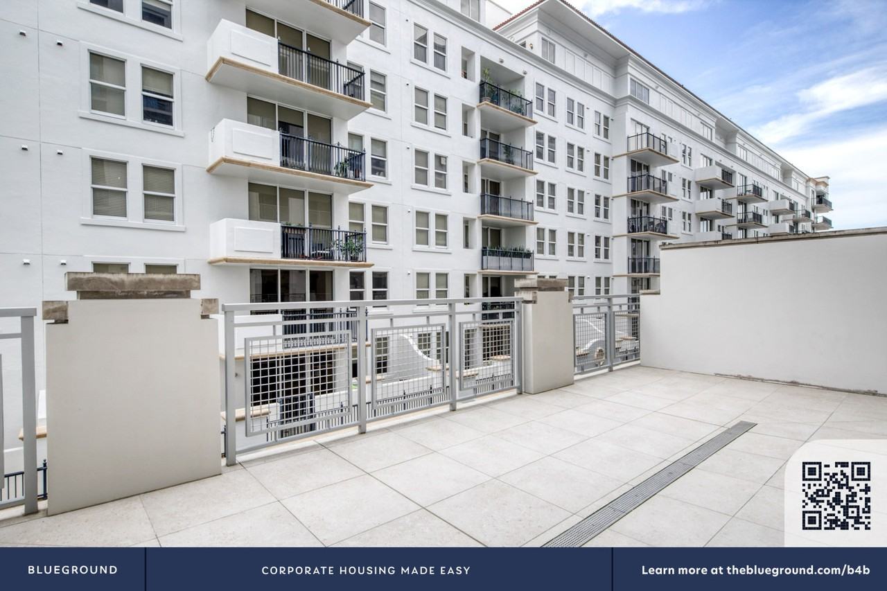 4131 Laguna Street - Photo 6 of 51