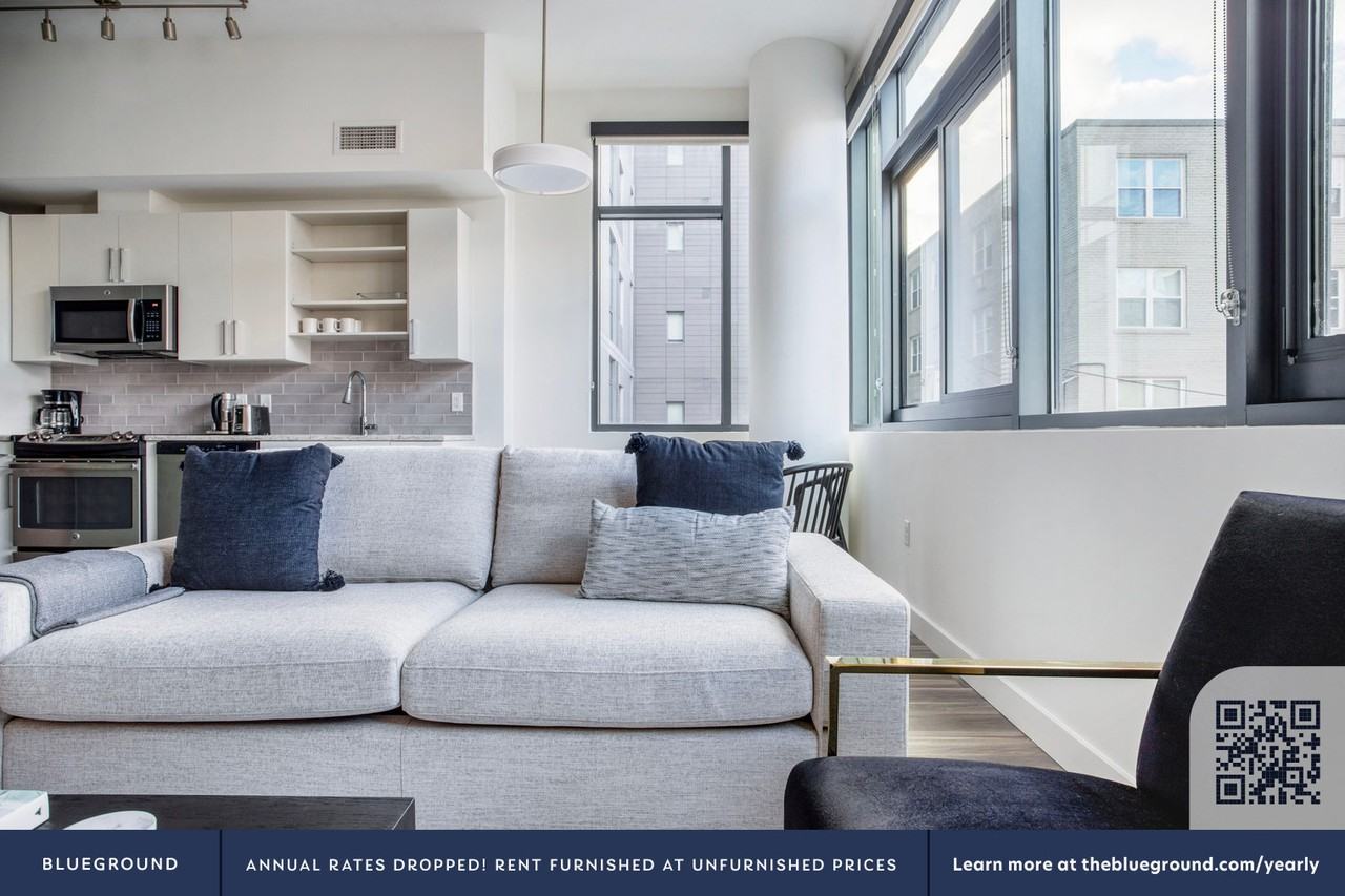 1255 22nd Street Northwest - Photo 4 of 31