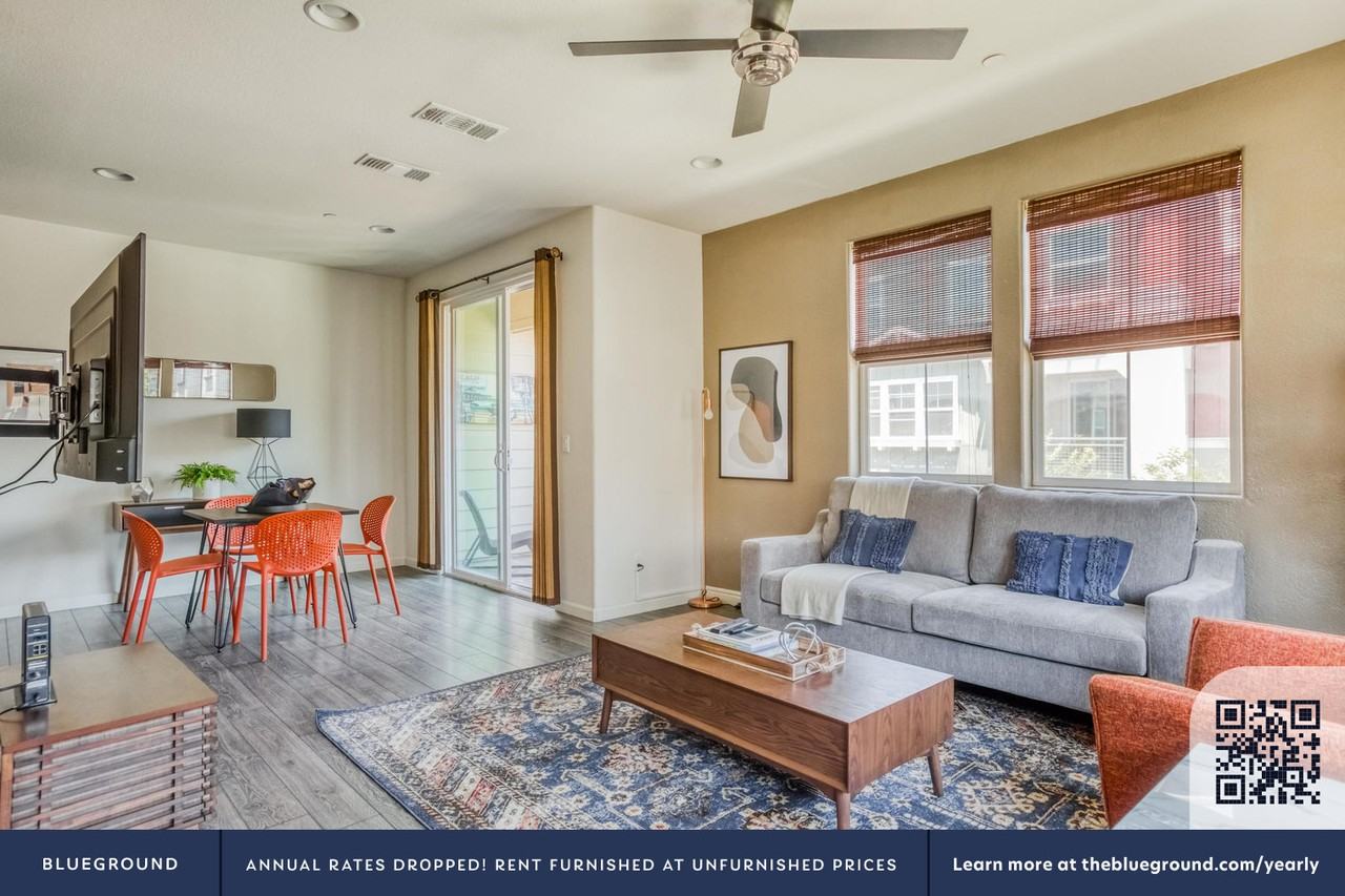 2073 Kiwi Walkway #1673 - Photo 3 of 22