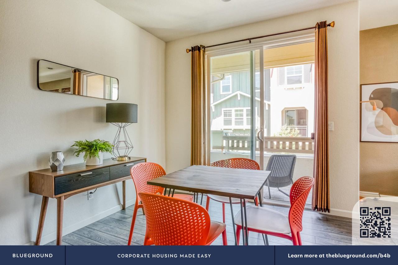 2073 Kiwi Walkway #1673 - Photo 5 of 22