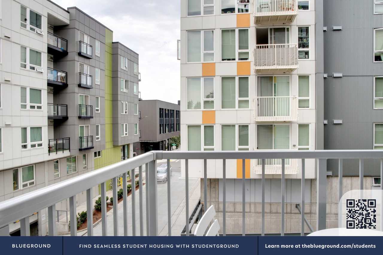 12269 Northeast 12th Lane - Photo 7 of 60