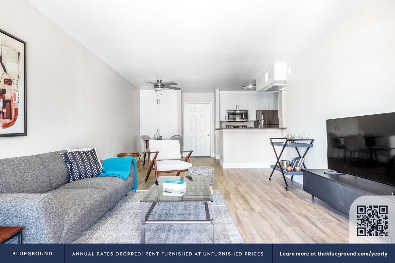 4522 Woodman Avenue - Photo 4 of 54