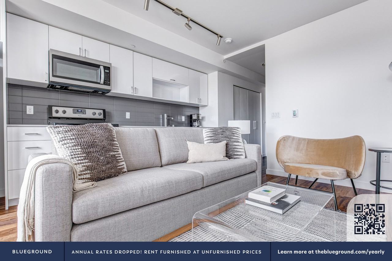 12258 Northeast 12th Lane - Photo 4 of 50