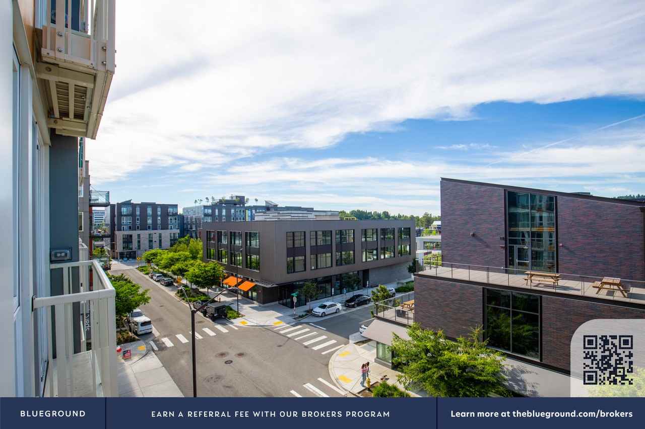 12258 Northeast 12th Lane - Photo 5 of 50