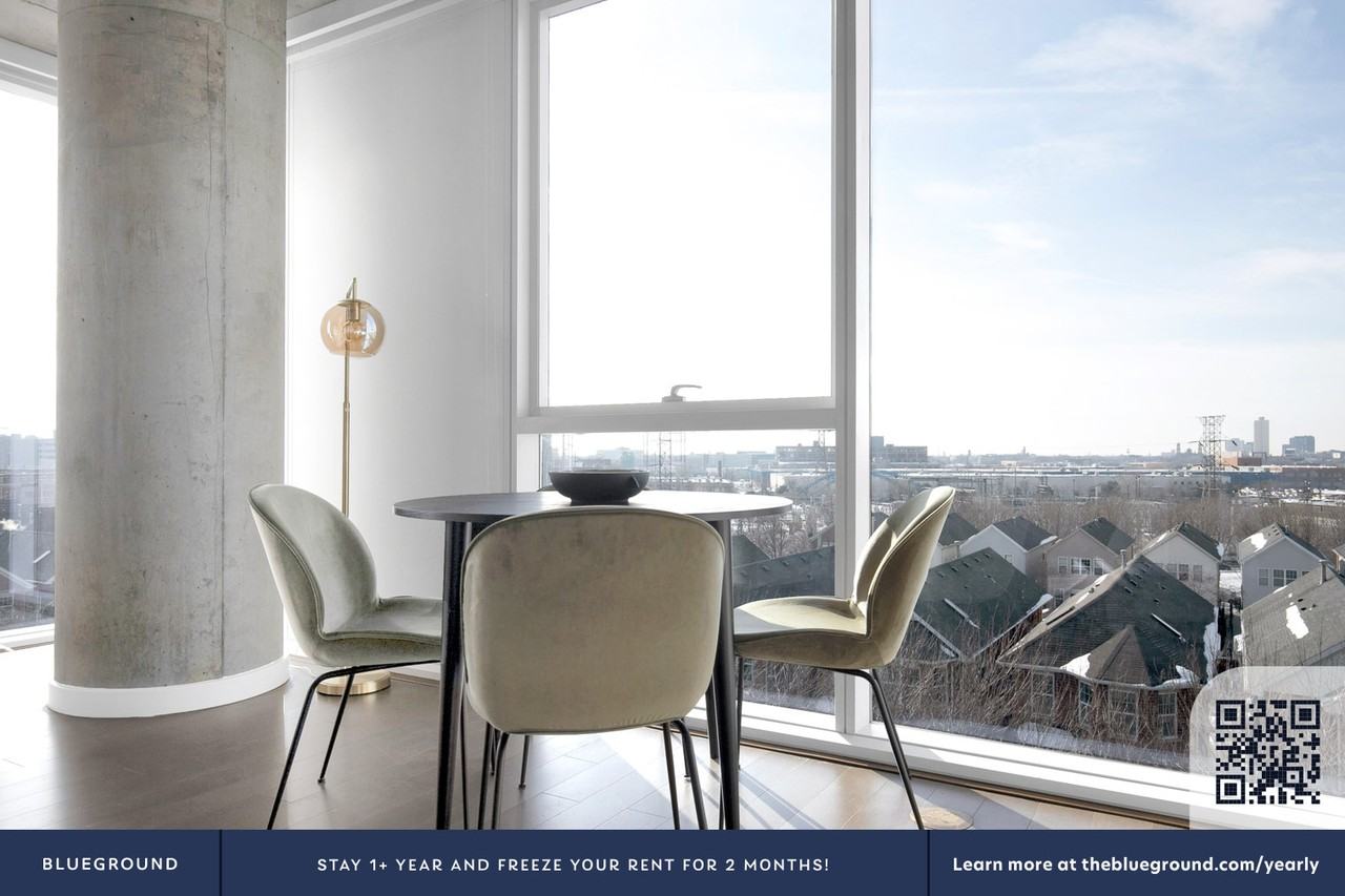 625 West Division Street - Photo 7 of 47