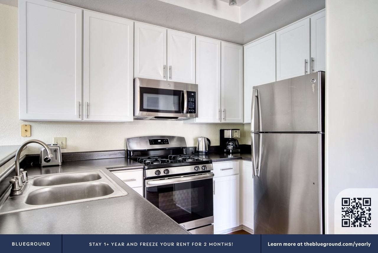 559 Windlass Ln #969 - Photo 7 of 35