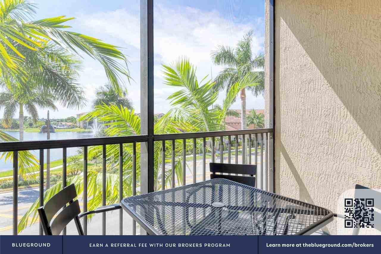 4300 Southwest 113th Terrace - Photo 5 of 61