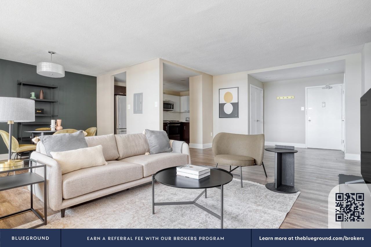 1515 Richmond Highway - Photo 5 of 25