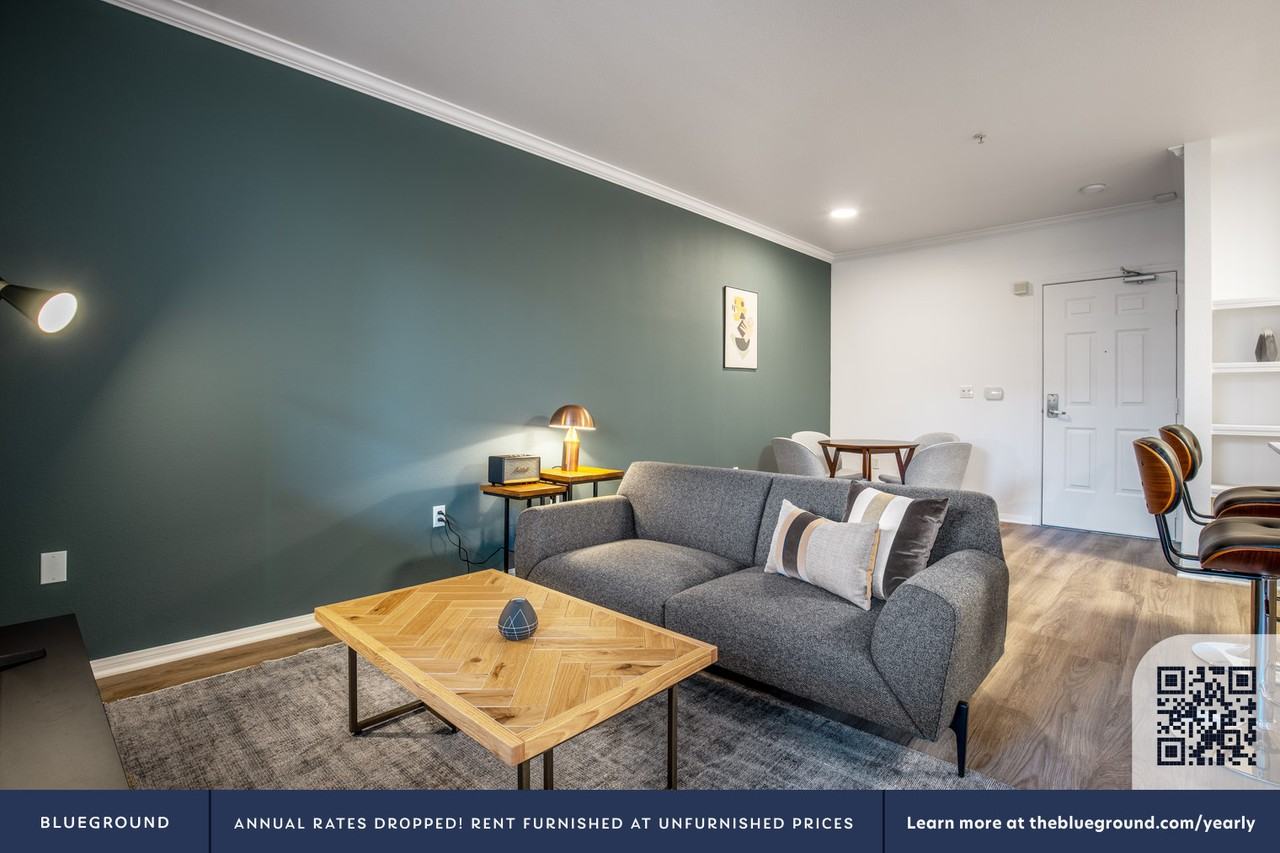 1724 North Highland Avenue - Photo 3 of 50