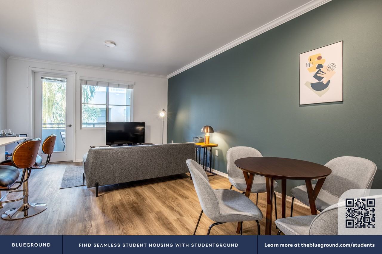 1724 North Highland Avenue - Photo 6 of 50