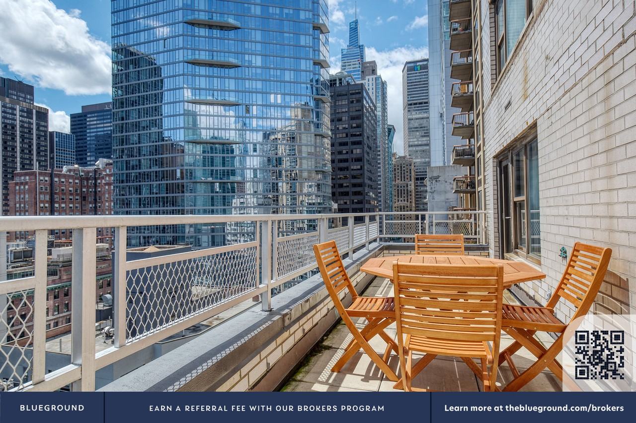 279 East 44th Street - Photo 4 of 23