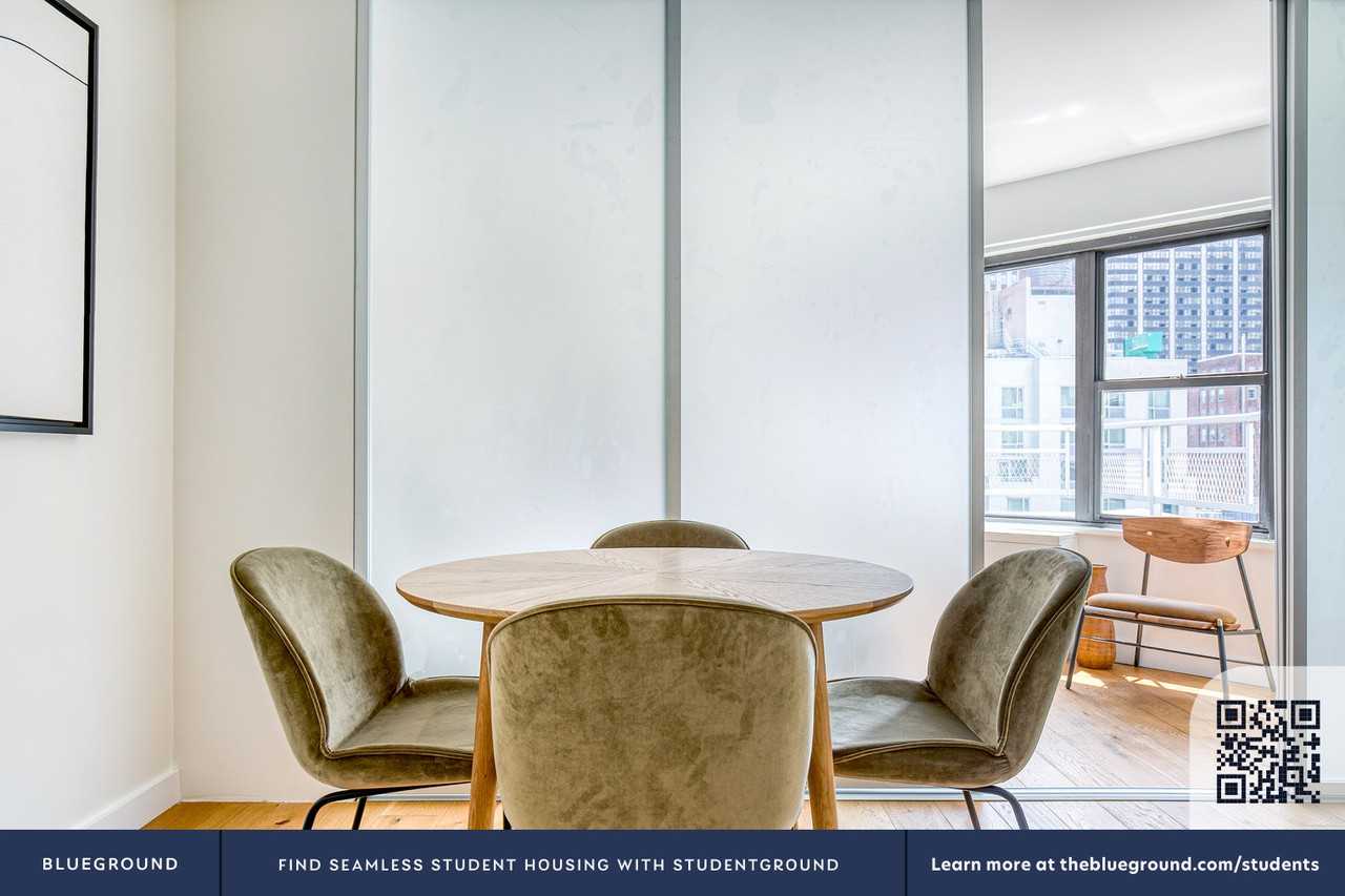 279 East 44th Street - Photo 6 of 23