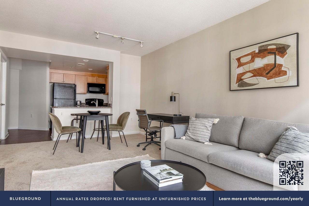 70 I Street Southeast - Photo 4 of 44