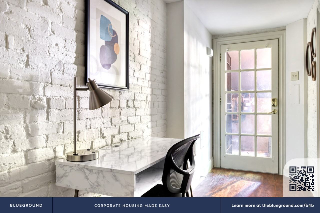 1503 Vermont Avenue Northwest - Photo 6 of 33