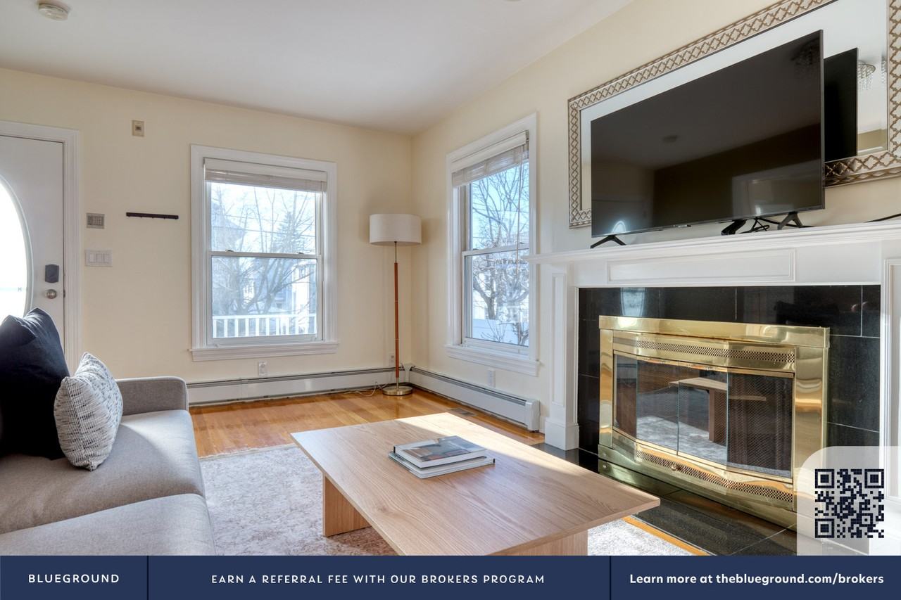 280 Fayette St #835 - Photo 4 of 28