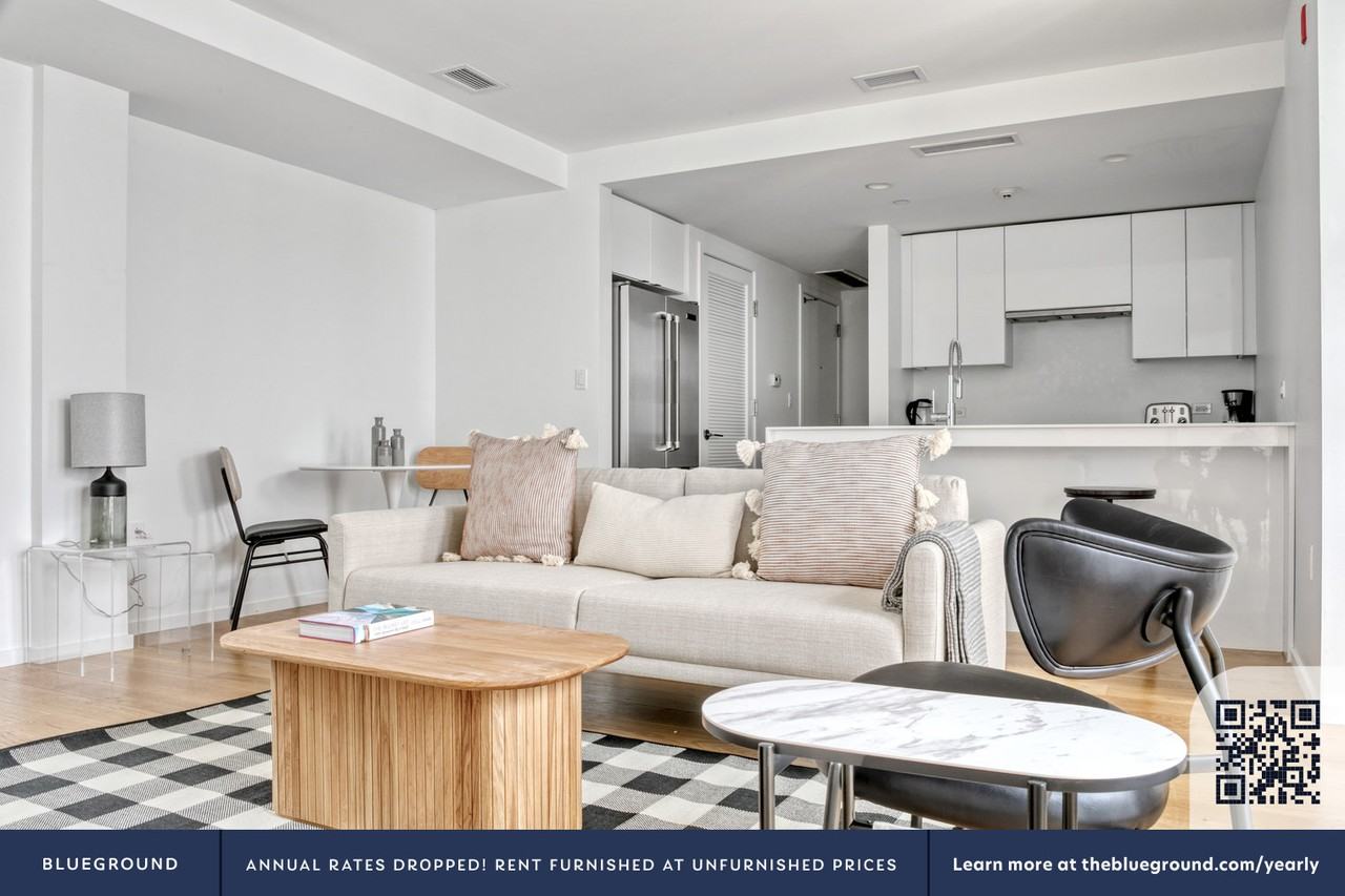 26 W Broadway #580 - Photo 3 of 28