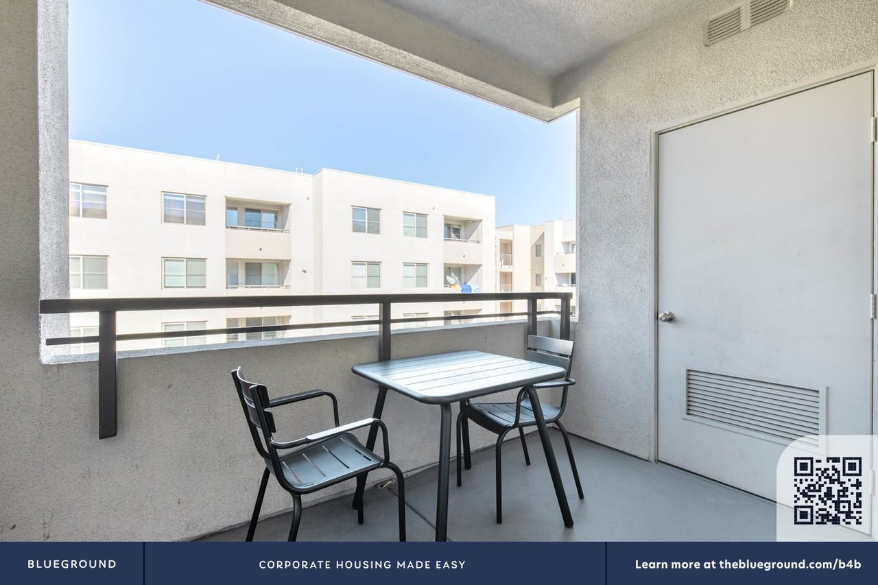 1724 North Highland Avenue - Photo 6 of 36