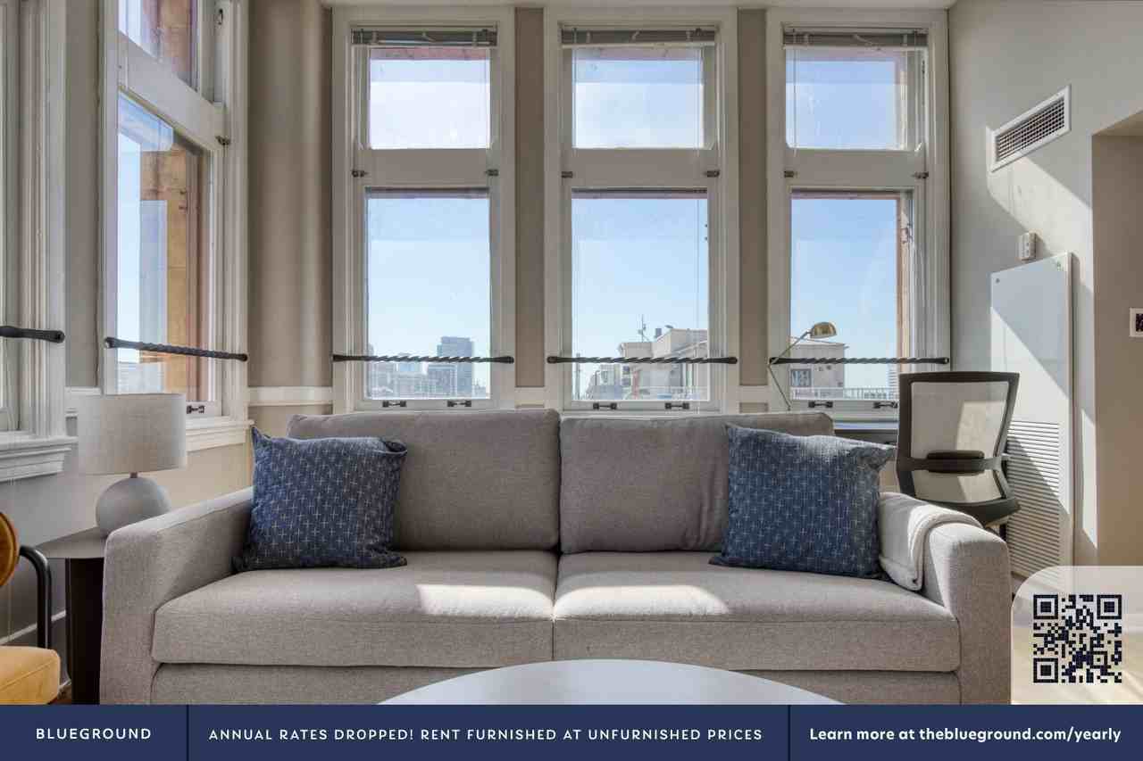 343 South Dearborn Street - Photo 4 of 33