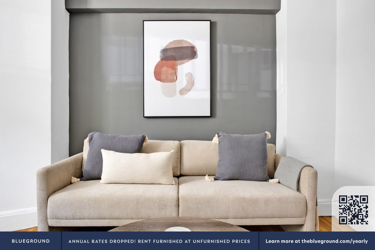 45 Westland Ave #670 - Photo 3 of 16