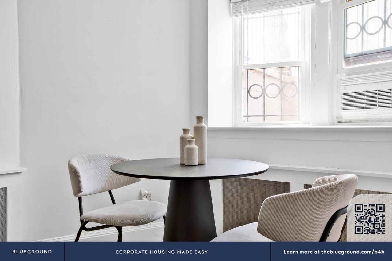 45 Westland Ave #670 - Photo 5 of 16