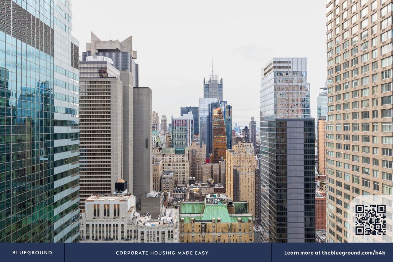 235 West 48th Street - Photo 6 of 31