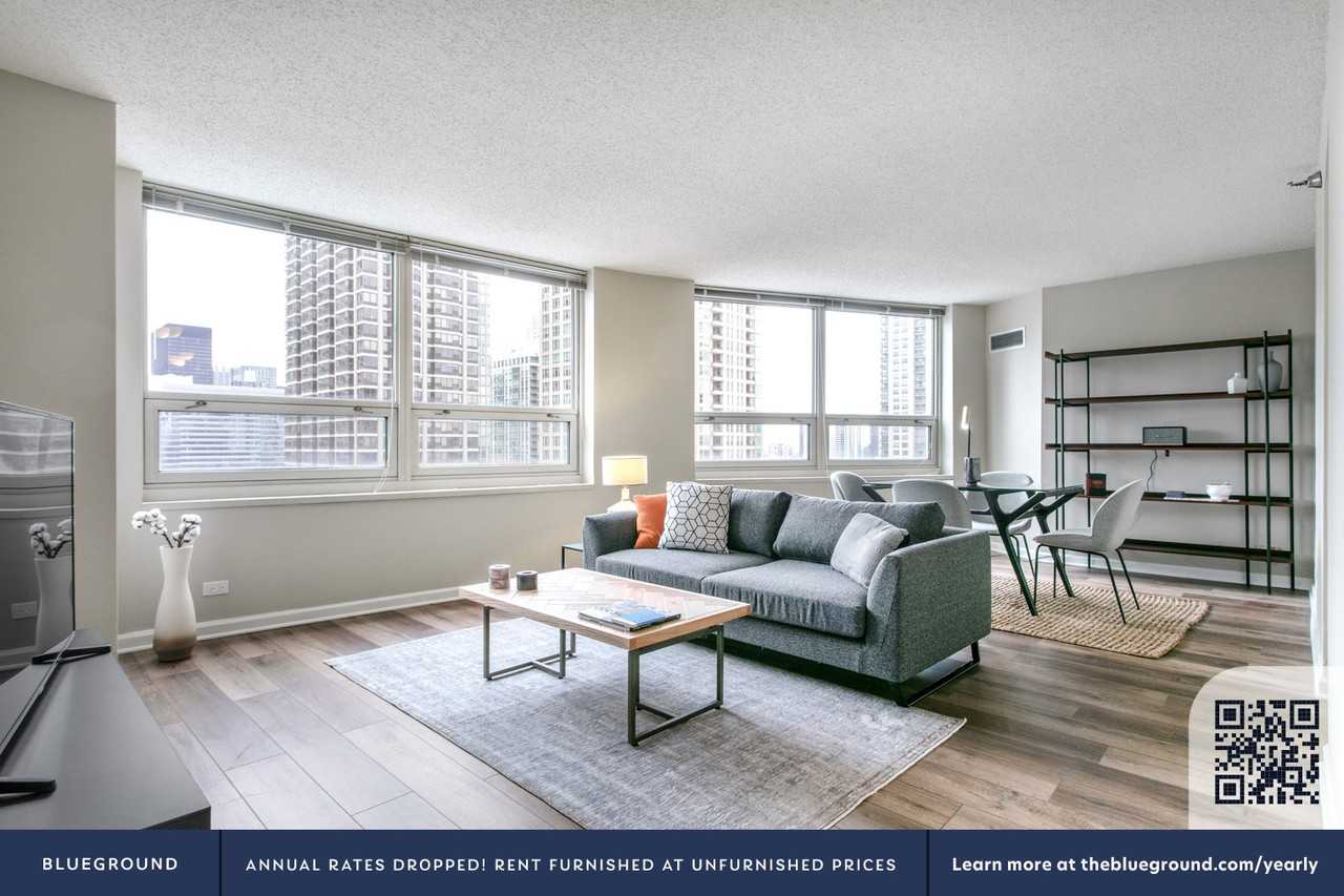 750 North Rush Street - Photo 3 of 34