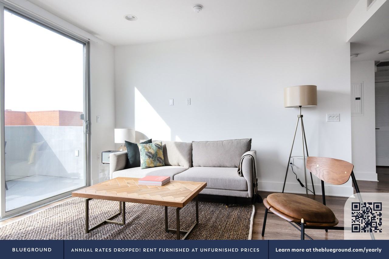 10473 Santa Monica Boulevard - Photo 3 of 20