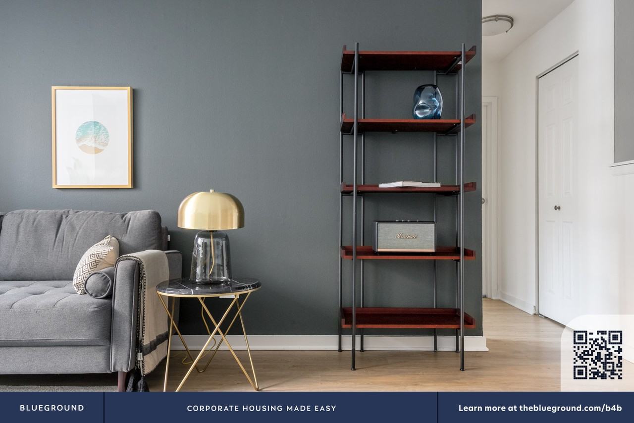 20 East Scott Street - Photo 6 of 21