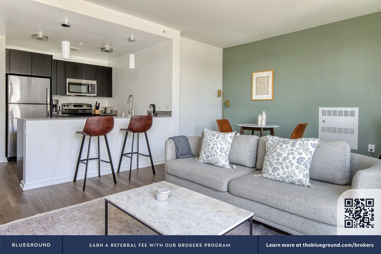 400 Clementina Street - Photo 5 of 53